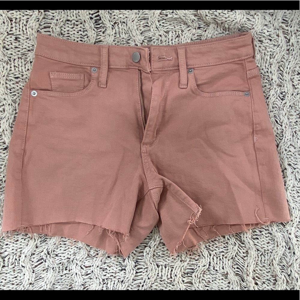 Universal Thread Shorts